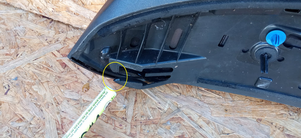 AUDI Q7 SQ7 4M0 15- SPOILER LOTKA DASZEK KLAPY BAGAŻNIKA TYŁ 4M0827933A