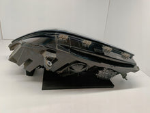 Load image into Gallery viewer, MG4 MG 4 IV MULAN EV 22- LAMPA PRAWA PRZÓD PRZEDNIA FULL LED EU 10976804