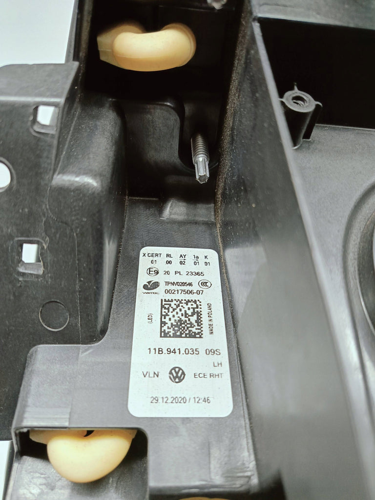Volkswagen ID.4 ID4 20- LAMPA LEWA PRZÓD PRZEDNIA IQ.LIGHT EU 11B941035