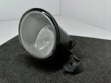 Załaduj zdjęcie do przeglądarki galerii, CLIO II LAGUNA II REFLEKTOR HALOGEN PRZECIWMGŁOWY LEWY VALEO 8200002469