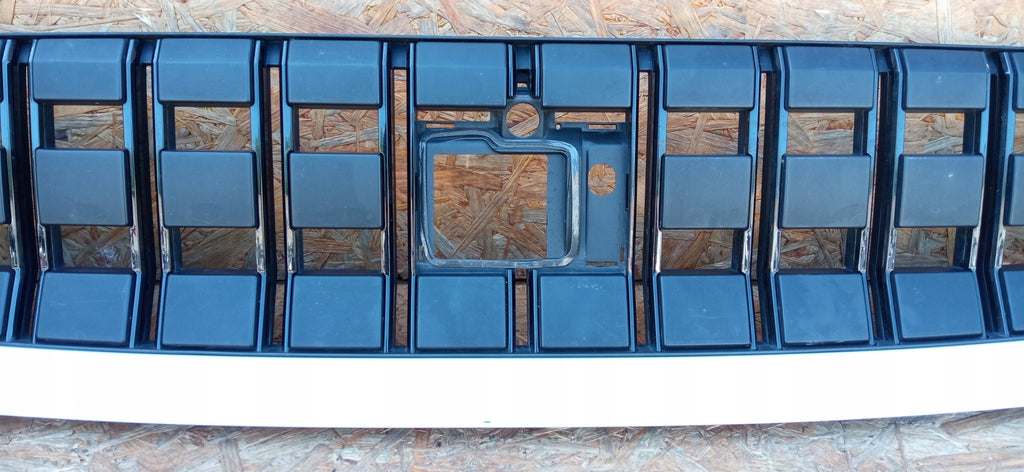 POLESTAR II 2 20- GRILL GITTER STOßSTANGE VORNE KAMERA RADAR 31698060