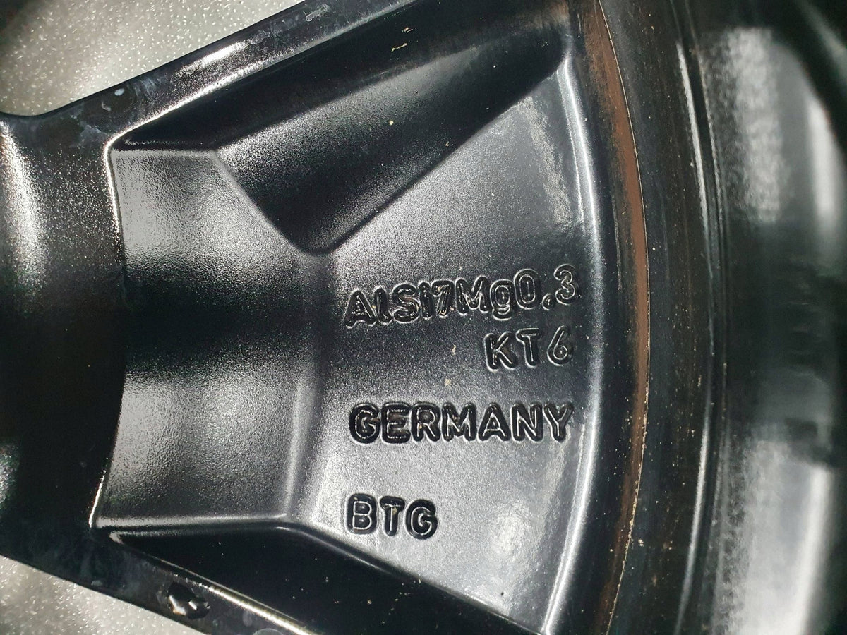Renault Megane V E-Tech 22- Alufelge 7.0x18 ET34 5x114.3 403002015R — Foto 13 von 16