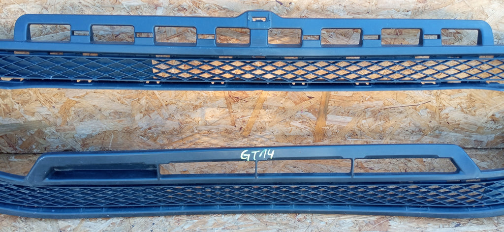 VOLKSWAGEN UP UP! 11- ATRAPA KRATKA GRILL ZDERZAKA PRZEDNIEGO 1S0853677E
