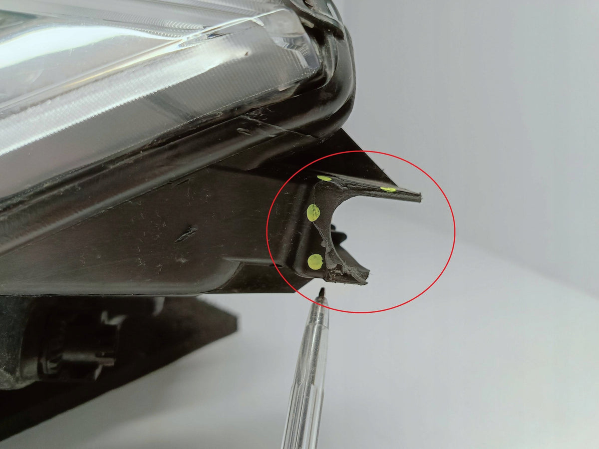 Tesla Model S 2012- Front Left Light Front Ksenon EU 1012224-00-C — photo 3 of 16