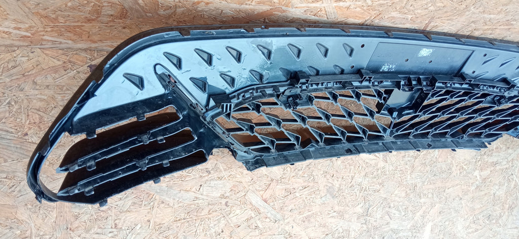 SEAT CUPRA BORN 21- ATRAPA GRILL KRATKA ŚRODKOWA ZDERZAKA PRZÓD 10E805903C