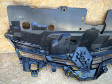 Laden Sie das Bild in den Galerie-Viewer, RENAULT CLIO 4 IV 12- KÜHLERGRILL GITTER HALTER STOSSSTANGE VORNE 622563184R