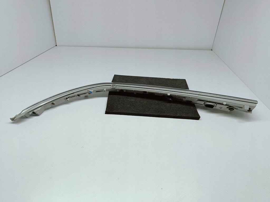 HYUNDAI IONIQ 5 V 21- RÜCKLEUCHTENBAND BLENDE TAGFAHRLICHT LINKS VORNE 92108-GI