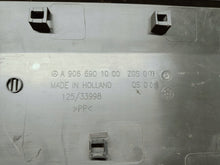 Load image into Gallery viewer, Mercedes-Benz Sprinter W906 06- Listwa drzwi przesuwnych prawa A9066901000