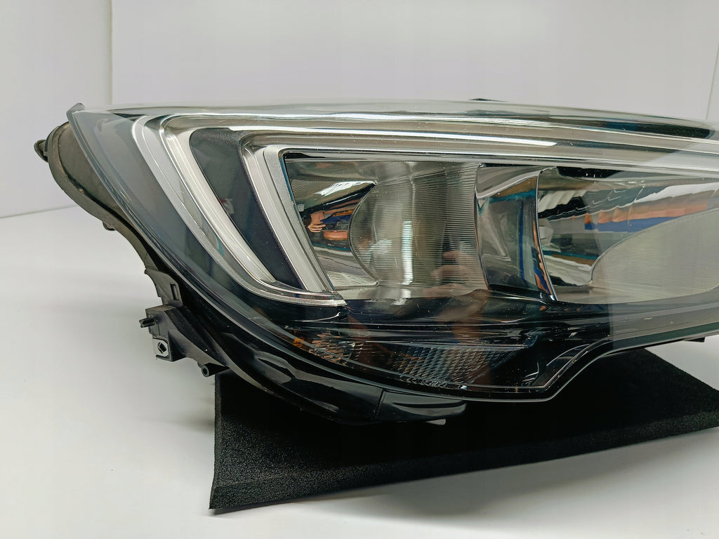 OPEL CROSSLAND X 17- LAMPA PRAWA PRZÓD PRZEDNIA ZWYKŁA H7+LED 13467968