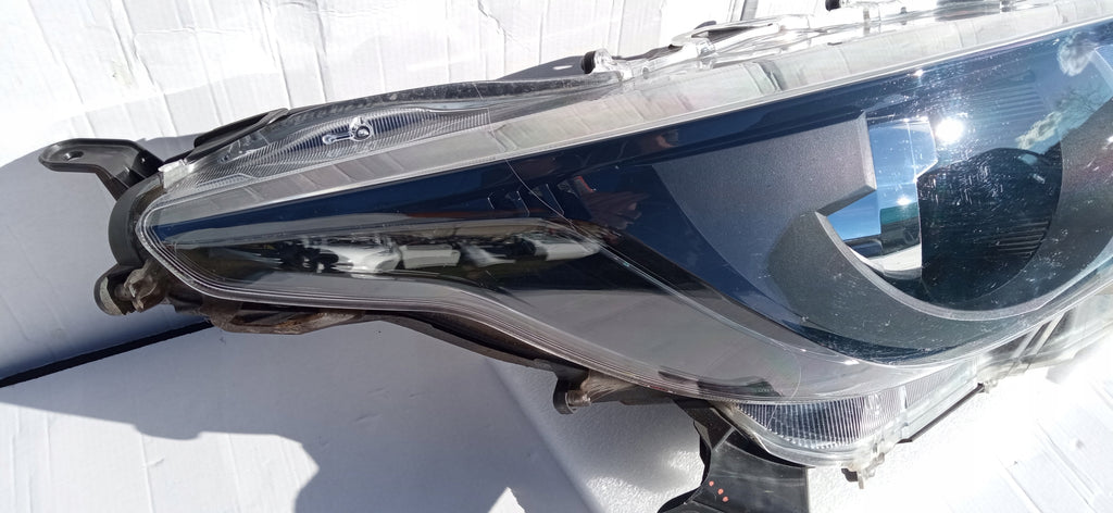 TOYOTA YARIS IV 4 19- LAMPA REFLEKTOR PRAWY PRZÓD SOCZEWKA KOITO K0-6 EU