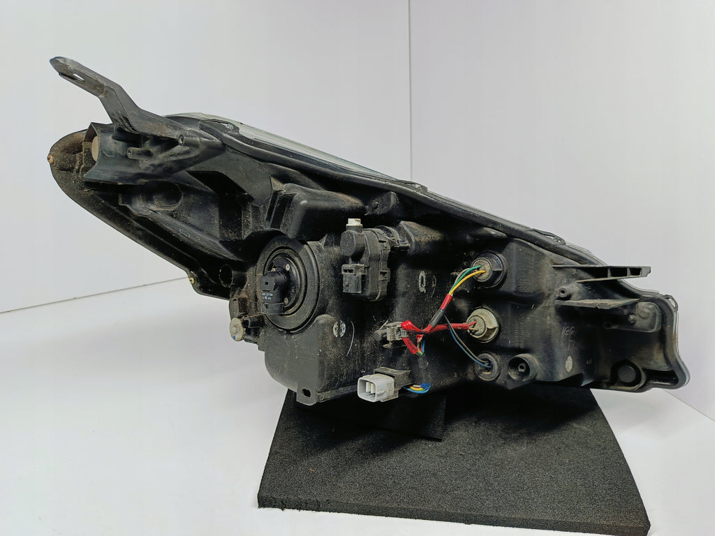 TOYOTA YARIS III LIFT 14- SCHEINWERFER LINKS VORNE KOITO OD-160