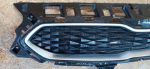 Laden Sie das Bild in den Galerie-Viewer, KIA CEED III 3 HYBRID ELEKTRISCH 18- KÜHLERGRILL GITTER 86351-CR000