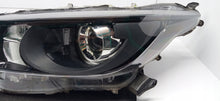 Laden Sie das Bild in den Galerie-Viewer, TOYOTA YARIS IV 4 P21 19- SCHEINWERFER LINKS VORNE LINSE KOITO K0-6 EU