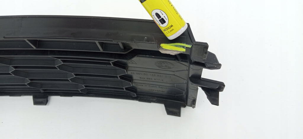 SKODA RAPID LIFT 17- KÜHLERGRILL STOSSSTANGENGITTER VORNE 5JA853677E