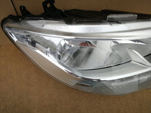 Load image into Gallery viewer, MERCEDES BENZ SPRINTER W910 18- LAMPA PRAWA PRZÓD H7 H15 A9109060100