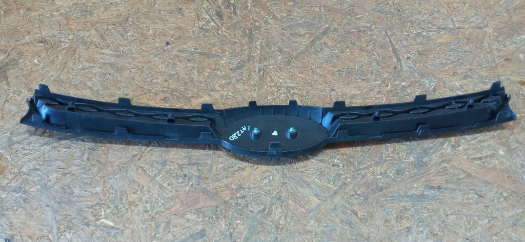 HYUDAI I10 13- ATRAPA KRATKA ŚRODKOWA GRILL ATRAPA 86351-B9000