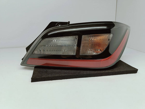 Hyundai Kona I LIFT 20- LAMPA ŚWIATŁO ZDERZAKA PRAWY TYŁ OE 92406-J950