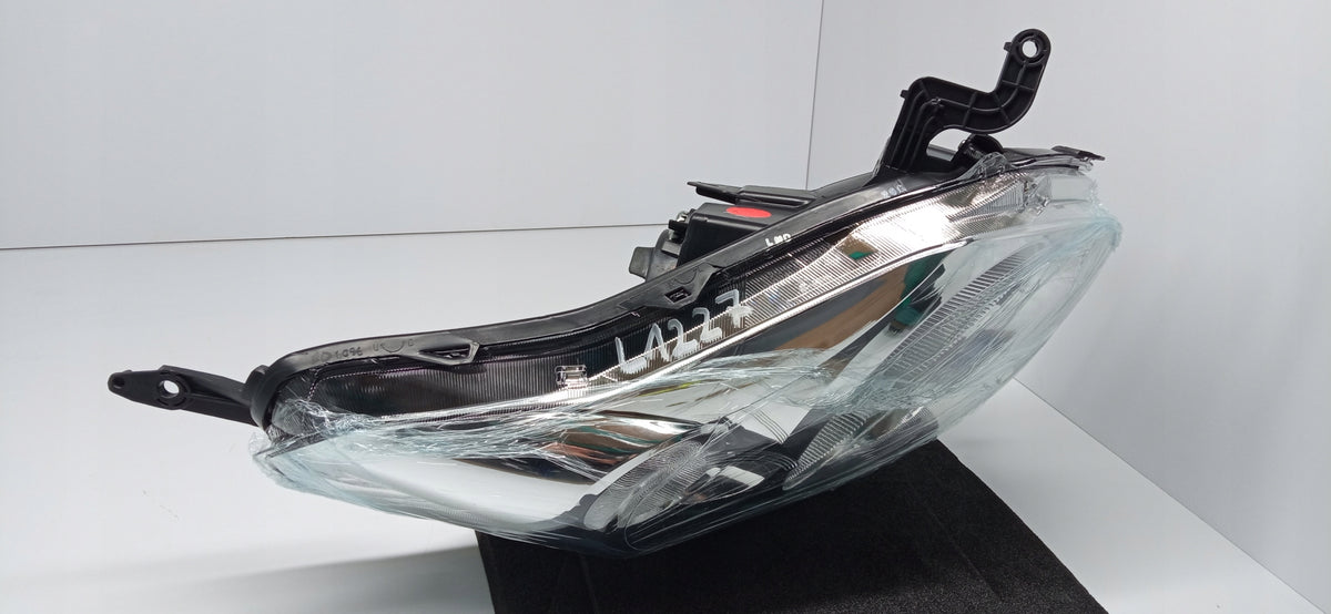 Suzuki Alto VII 09- Front Right Light Front Standard H4 — photo 9 of 11