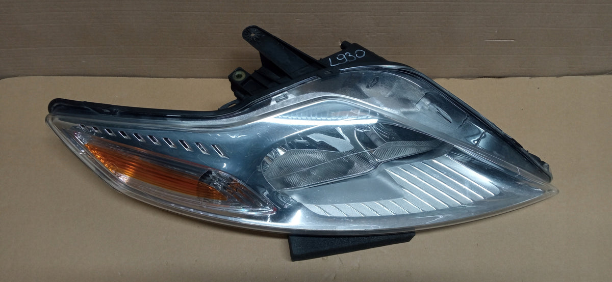 Ford Mondeo MK4 IV Lift 10- Lampa Prawa Przód Przednia EU BS71-13W029-Ad — zdjęcie 2 z 11