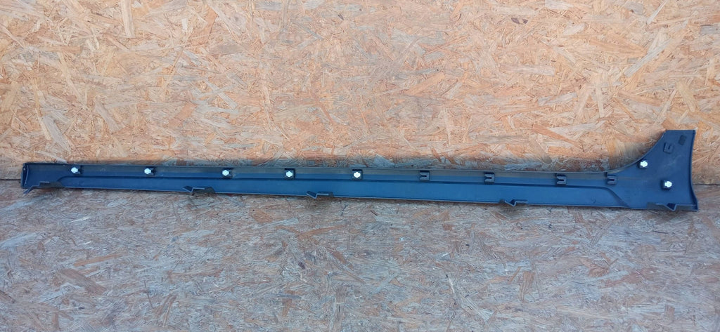 Seat Arona 17- SCHWELLERLEISTE TÜREINSTIEGSLEISTE RECHTS 6F9853852