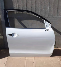 Suzuki Baleno Porte avant droite avant droite