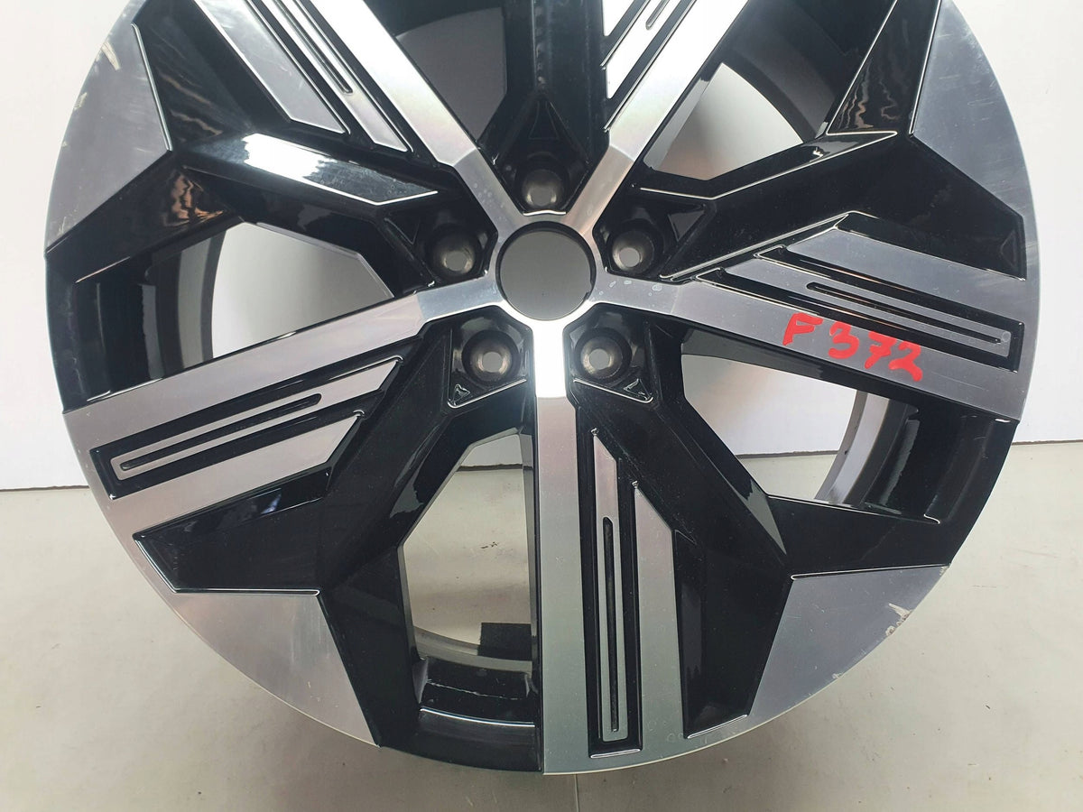 Renault Megane V E-Tech Jante Aluminium 7.0"x20" 5x114.3 ET34 403008508R — photo 2 sur 16