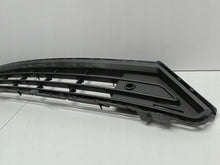 Laden Sie das Bild in den Galerie-Viewer, VOLVO XC40 II 22- KÜHLERGRILL STOSSSTANGE VORNE PDC 32136098