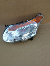 Załaduj zdjęcie do przeglądarki galerii, CITROEN C3 PICASSO 09- LAMPA LEWA PRZÓD LEWA PRZEDNIA 9681873980