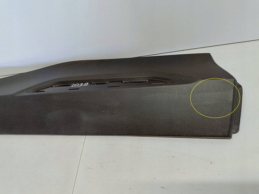 Toyota Yaris Cross 20- LISTWA NAKŁADKA DRZWI PRAWY TYŁ 75077-0D020