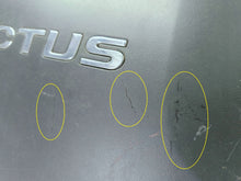 Laden Sie das Bild in den Galerie-Viewer, Citroen C4 Cactus 14- BLENDE VERKLEIDUNG HECKKLAPPE HINTEN 9801855280