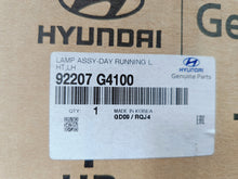 Load image into Gallery viewer, HYUNDAI I30 III 16-LAMPA ŚWIATŁO DRL LEWY PRZÓD LED NOWY 3 PIN 92207-G4100
