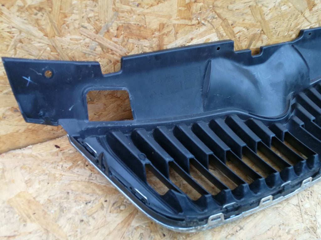 SKODA FABIA 2 II LIFT 10- ATRAPA GRILL KRATKA ZDERZAKA PRZÓD 5J0853668D