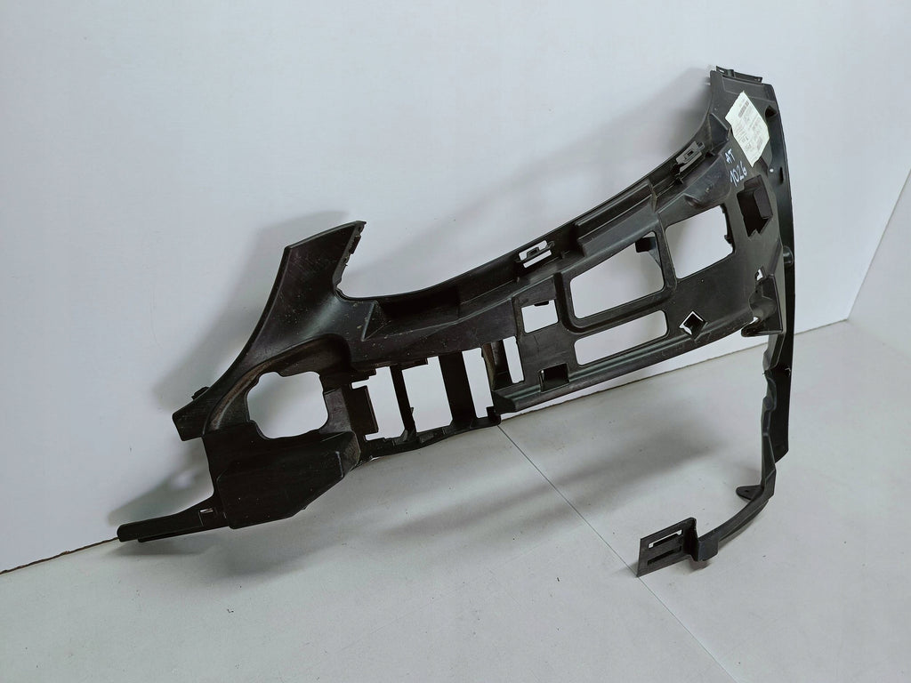 Mercedes-Benz C W205 14- ŚLIZG LEWY WSPORNIK ZDERZAKA PRZÓD A2058853465