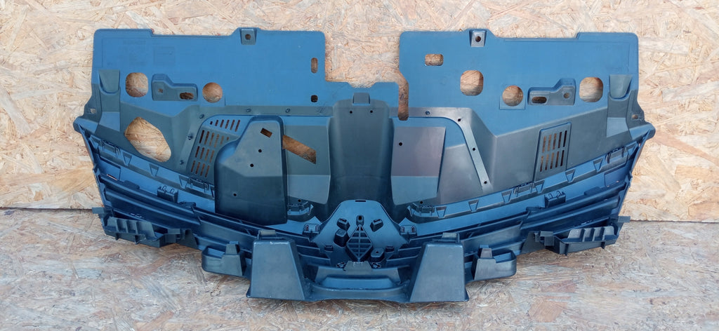 RENAULT CLIO 4 IV LIFT 16- KÜHLERGRIL MITTE GRILL 622562397R