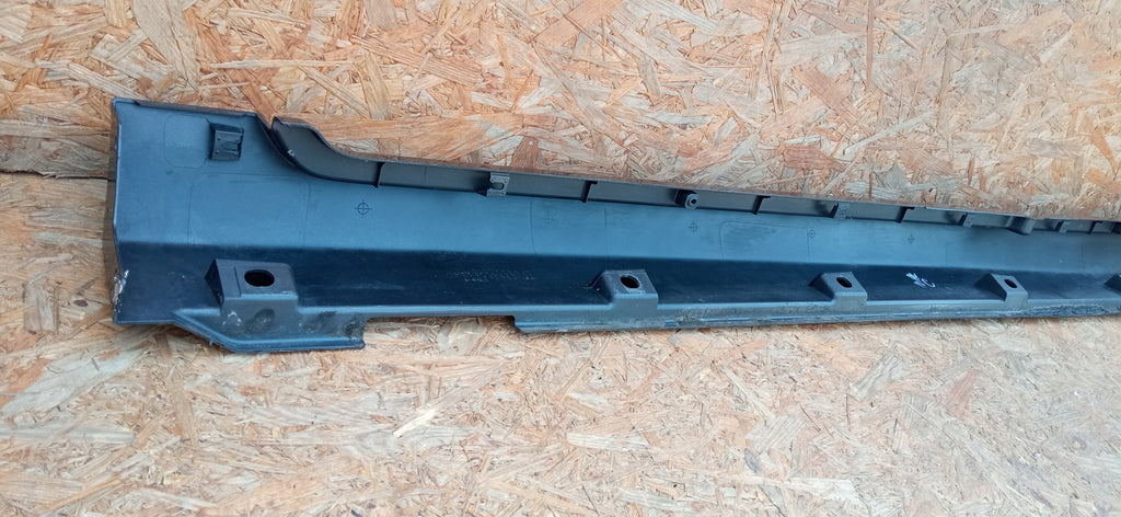 SUZUKI BALENO II 2 15- SCHWELLER SCHWELLERLEISTE RECHTS 77211-68P00