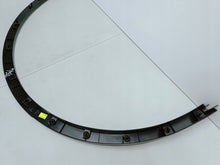 Laden Sie das Bild in den Galerie-Viewer, TESLA MODEL Y MY 20- KOTFLÜGELLEISTE HINTEN RECHTS 1658698-00-A