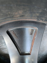 Laden Sie das Bild in den Galerie-Viewer, ALUFELGE SEAT OE 10E601025J 7.5JX19 5X112 ET50