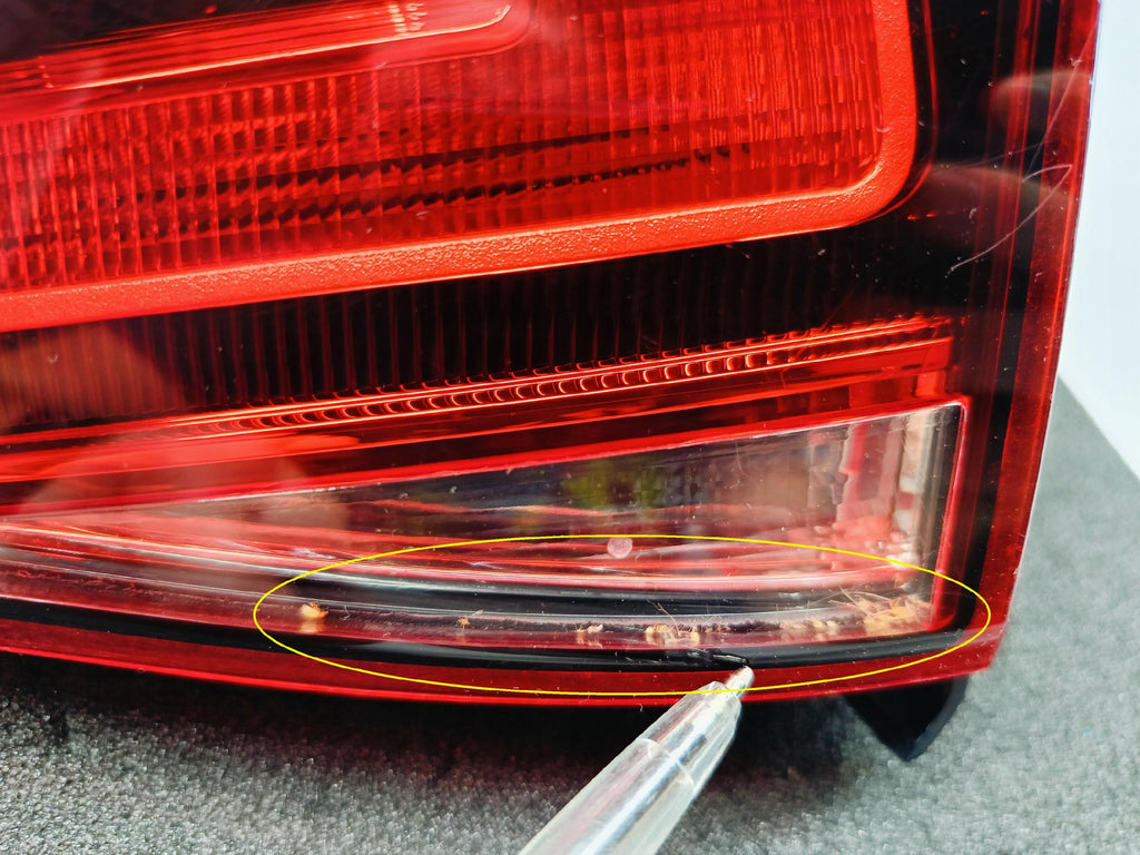 VOLKSWAGEN GOLF VII 7 HB 12- LAMPA KLAPY BAGAŻNIKA PRAWY TYŁ 5G0945094AE