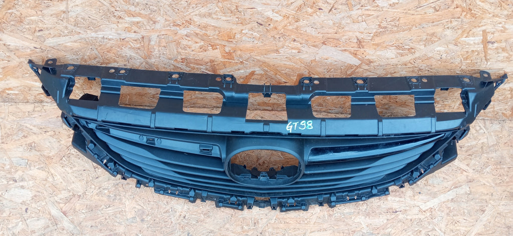 MAZDA 6 GJ 12- ATRAPA KRATKA GRILL ZDERZAKA PRZEDNIEGO GHP9-50712