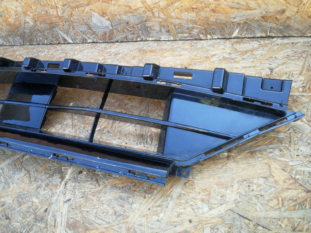FORD KUGA MK3 ESCAPE ST 19 ATRAPA GRILL KRATKA ZDERZAKA PRZÓD LV4B-17K945-S