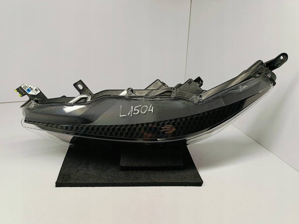TOYOTA YARIS IV 4 P21 19- LAMPA REFLEKTOR LEWY PRZÓD SOCZEWKA KOITO K0-6 EU