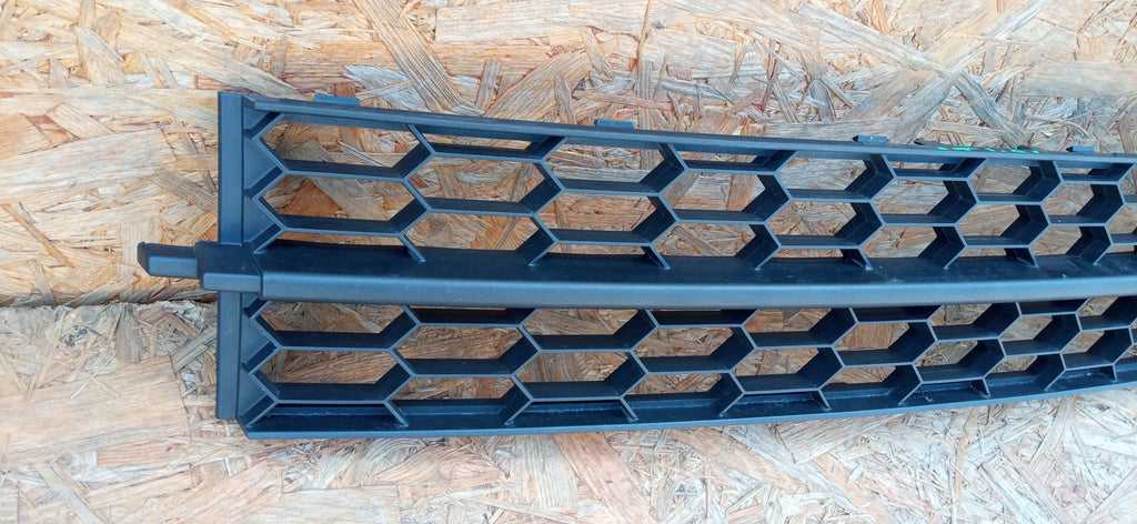 SKODA OCTAVIA III 13- ATRAPA GRILL KRATKA ZDERZAKA PRZEDNIEGO 5E0853677