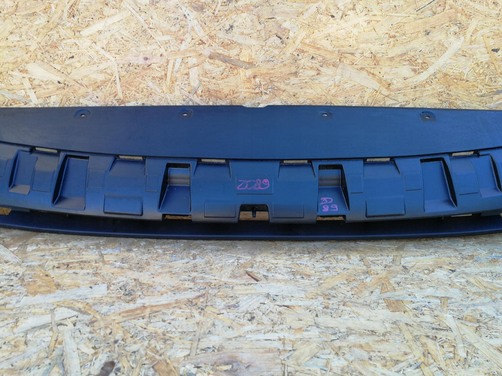 VOLVO XC40 17- DOKŁADKA DOLNA SPOILER ZDERZAKA PRZÓD 31449340