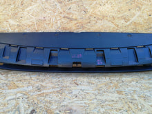 Load image into Gallery viewer, VOLVO XC40 17- DOKŁADKA DOLNA SPOILER ZDERZAKA PRZÓD 31449340
