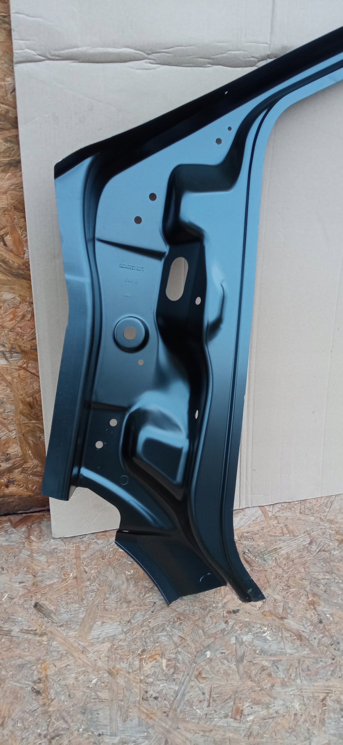 Trafic III Vivaro B 14- Skin Panel Side Front Right Pillar Fartuch 760123343R — photo 11 of 11