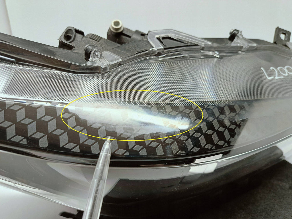 TOYOTA YARIS IV 4 P21 19-LAMPA REFLEKTOR PRAWY PRZÓD SOCZEWKA KOITO K0-6 EU