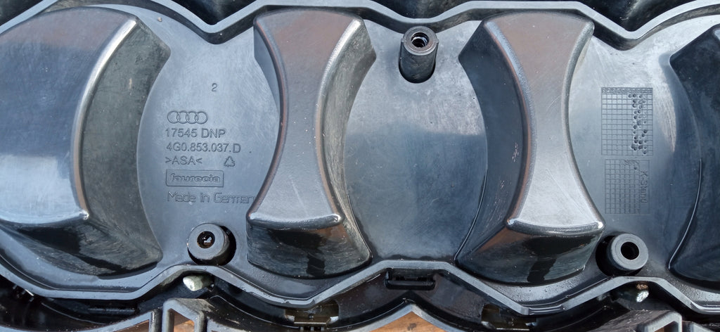 AUDI A6 C7 LIFT 14- ATRAPA KRATKA ŚRODKOWA GRILL ZDERZAKA PRZÓD 4G0853653T