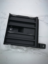 Laden Sie das Bild in den Galerie-Viewer, MITSUBISHI SPACE STAR II STOSSFÄNGERGITTER NEU