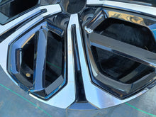 Laden Sie das Bild in den Galerie-Viewer, FELGA ALUMINIOWA CITROEN 7.0X19 5X108 ET41 9837772280 9836124480 DICASTAL