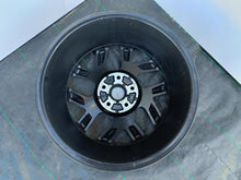 Załaduj zdjęcie do przeglądarki galerii, FELGA ALUMINIOWA HYUNDAI KONA 23- BALSAN 7.0"x17" 5X114.3 ET50 BE400ADE07GR